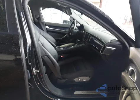 2012 Porsche Panamera 4 z USA, uszkodzony, nr VIN WP0AA2A75CL012107